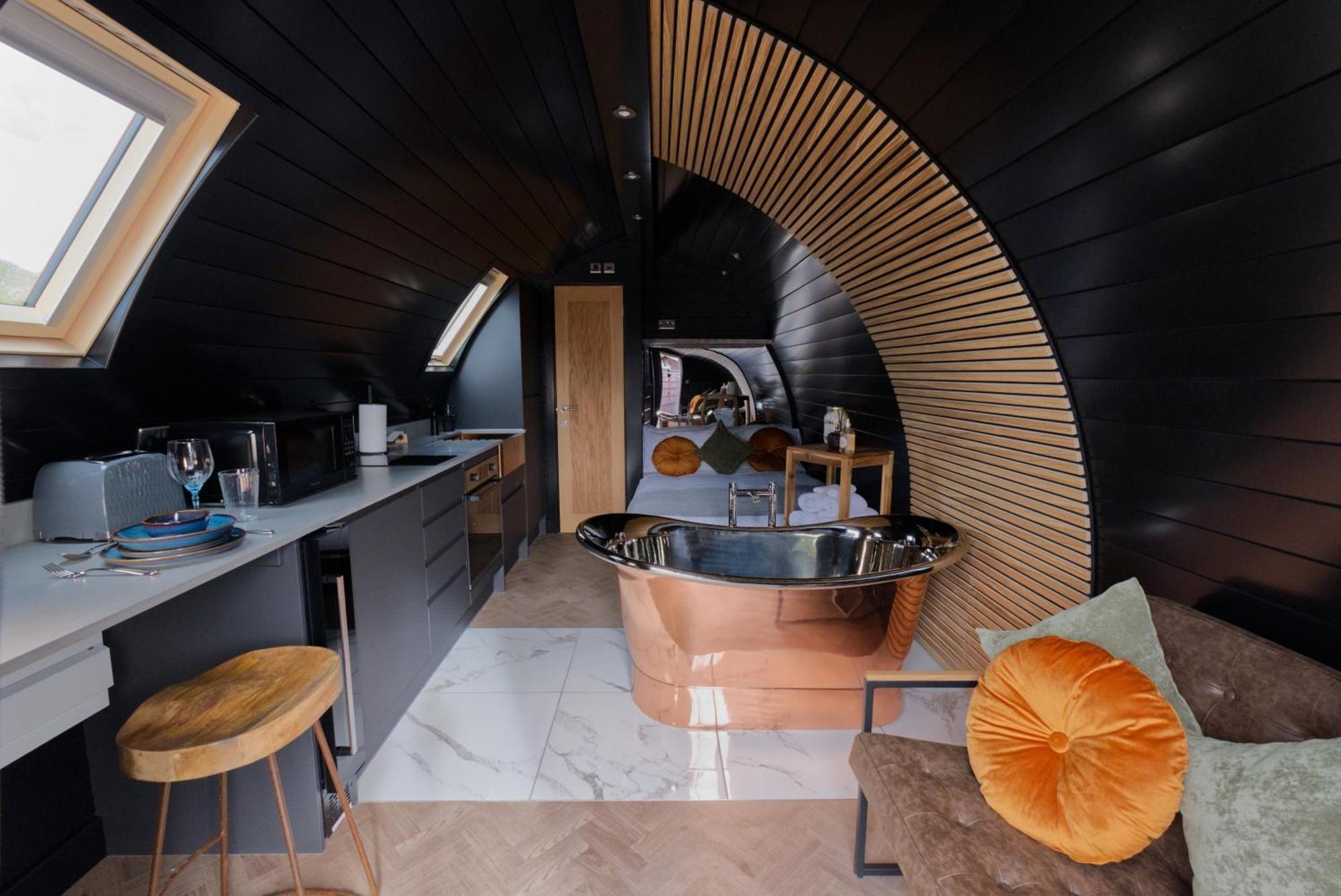 Отель North Coast 500 Pods Achmelvich Экстерьер фото